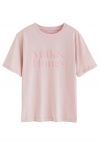 Camiseta de cuello redondo con letras de terciopelo en rosa