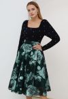 Falda midi evasé de jacquard floral metalizado en verde oscuro