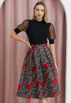 Falda midi plisada con corazón rojo de Love Story