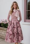 Falda midi plisada con estampado de jacquard y rosas rosas encantadas