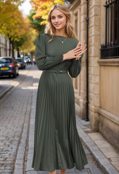 VESTIDO LARGO CON CINTURÓN Y PLIEGO COMPLETO EN VERDE OSCURO