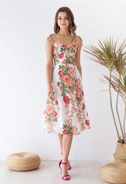 Vestido de tirantes con estampado floral en coral de Summer Blossom