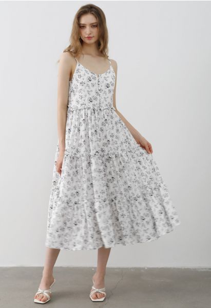 Vestido midi camisero con ribete de volantes y botones en la parte delantera floral en blanco