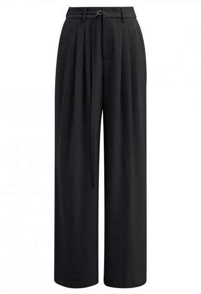 Pantalones rectos plisados con cinturón ajustable en negro