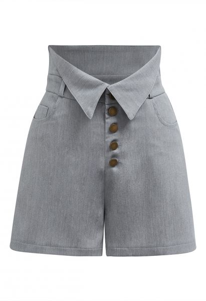 Pantalones cortos con cintura doblada y botones nostálgicos en gris