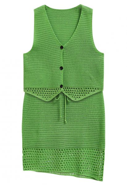 Conjunto de chaleco abotonado de crochet calado y falda con cordón en verde