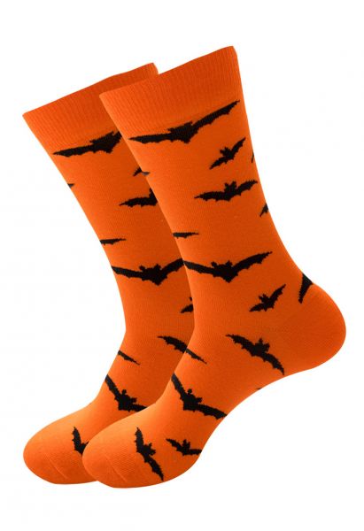 Calcetines de media pantorrilla con murciélagos de Halloween en color naranja