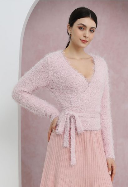 Blusa de punto peludo con escote en V cruzado y lazo en la cintura en rosa claro