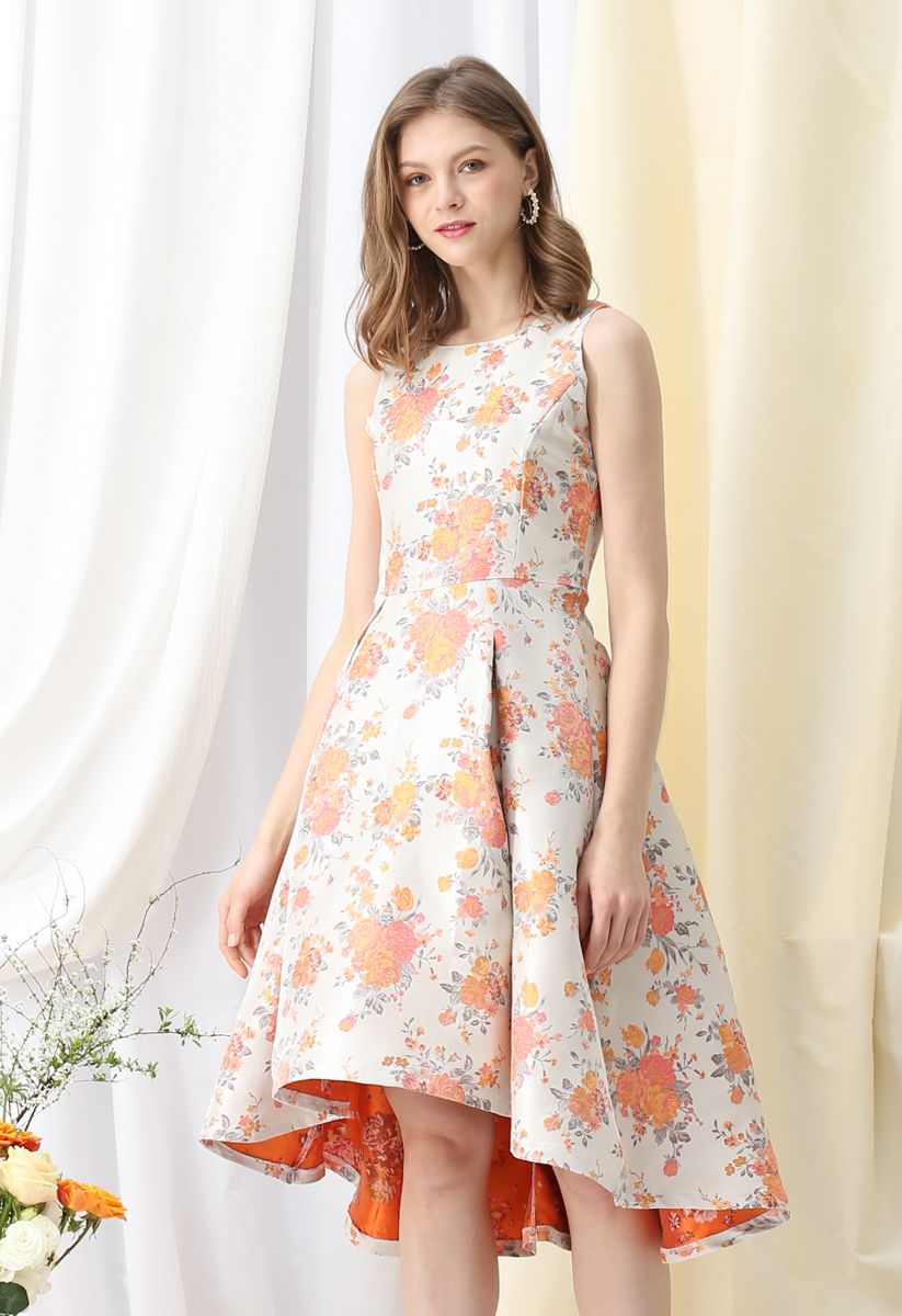 Vestido Hi-Lo de jacquard con ramos de flores de color naranja dulce