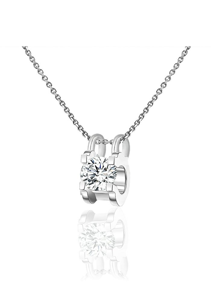 Collar de diamantes Moissanite con diseño insertado