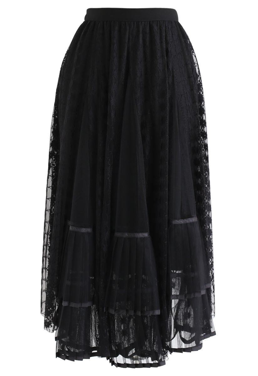 Falda asimétrica de malla plisada de encaje en negro