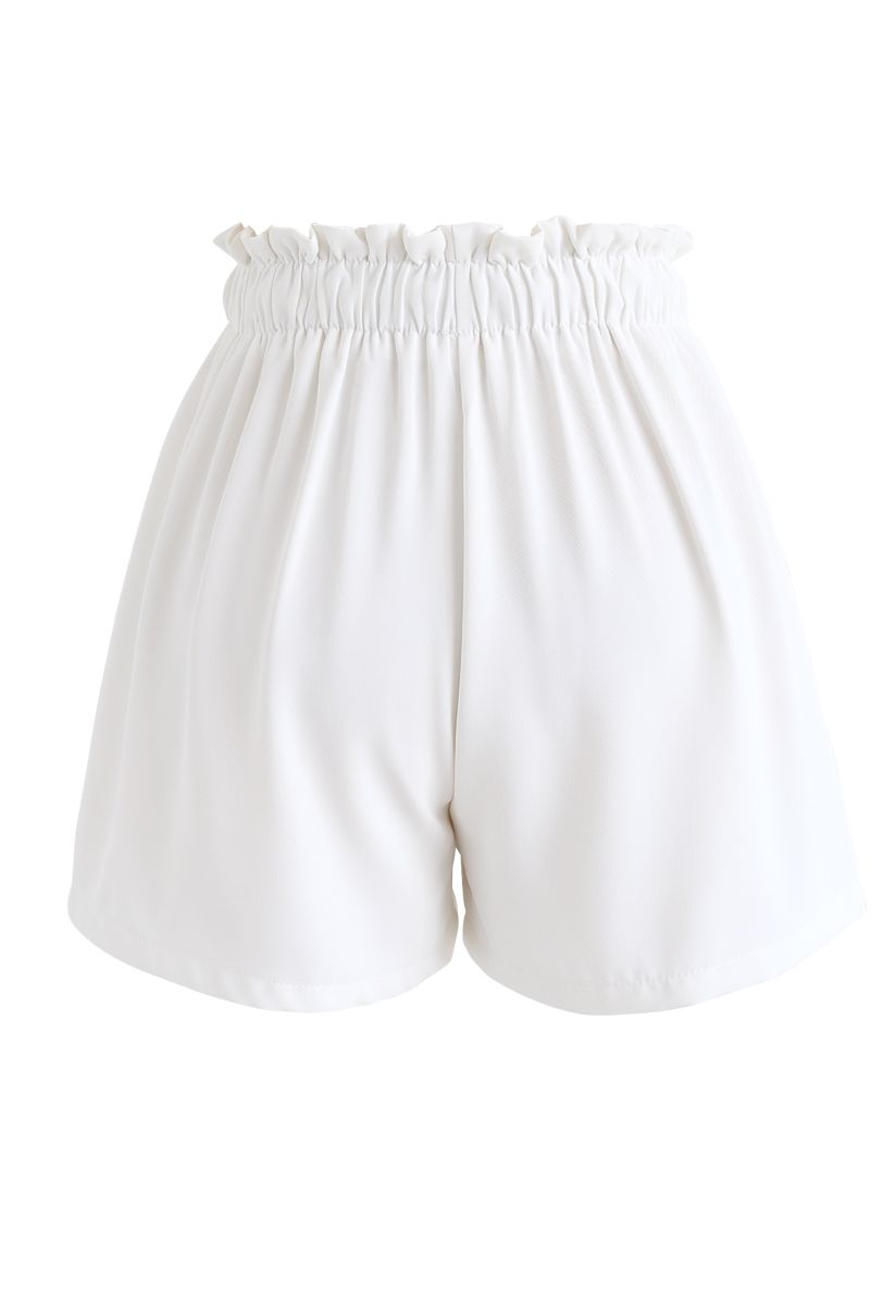 Shorts blancos con bolsillos en la cintura PaperBag