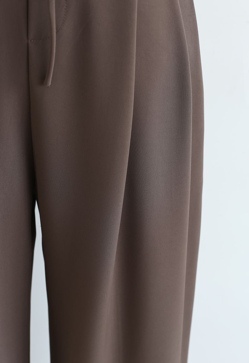 Pantalones anchos de talle alto con cordón en marrón