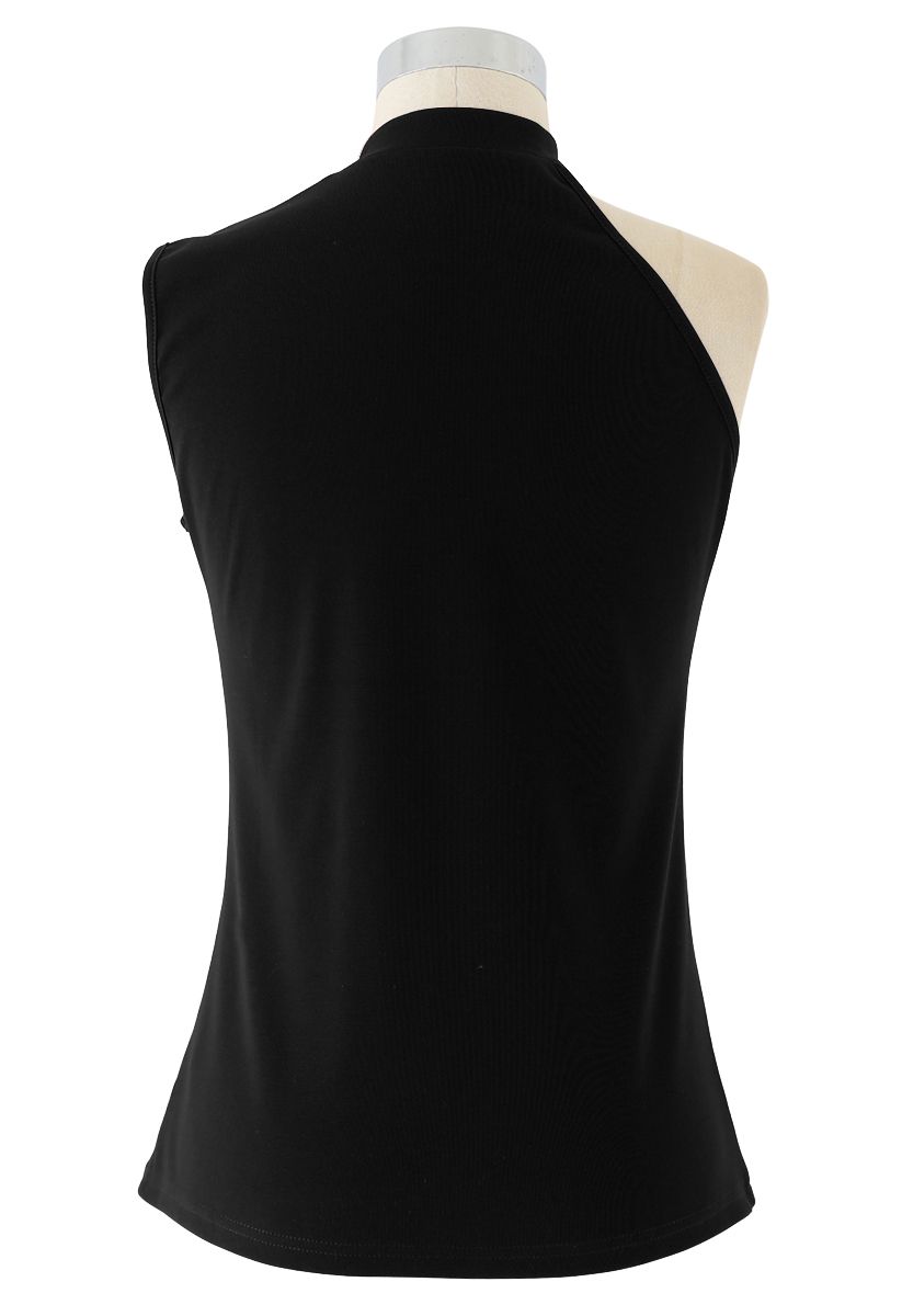 Camiseta sin mangas con cuello halter de algodón ajustada de un hombro en negro