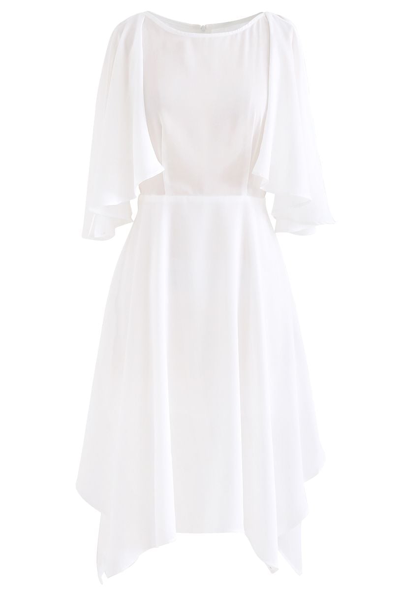 Vestido midi asimétrico con hombros descubiertos en blanco