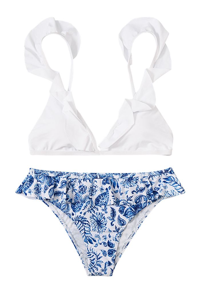 Conjunto de bikini con ribete de volantes y estampado floral azul