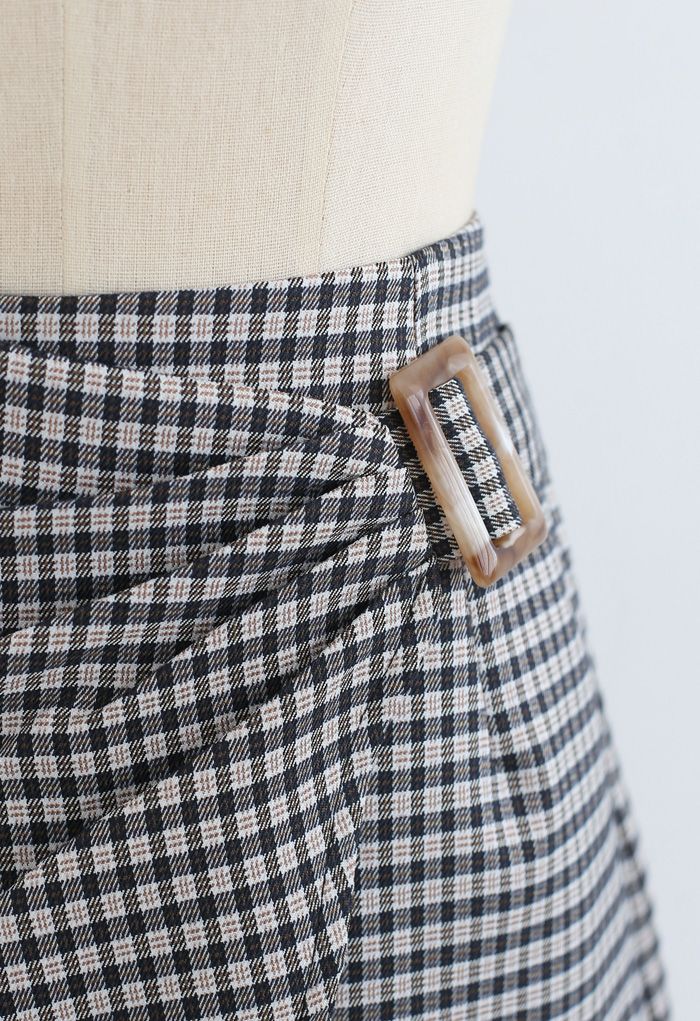 Minifalda asimétrica con cinturón fruncido lateral en cuadros vichy