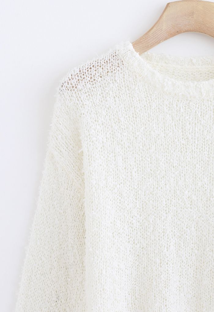 Suéter de punto calado esponjoso recortado en blanco