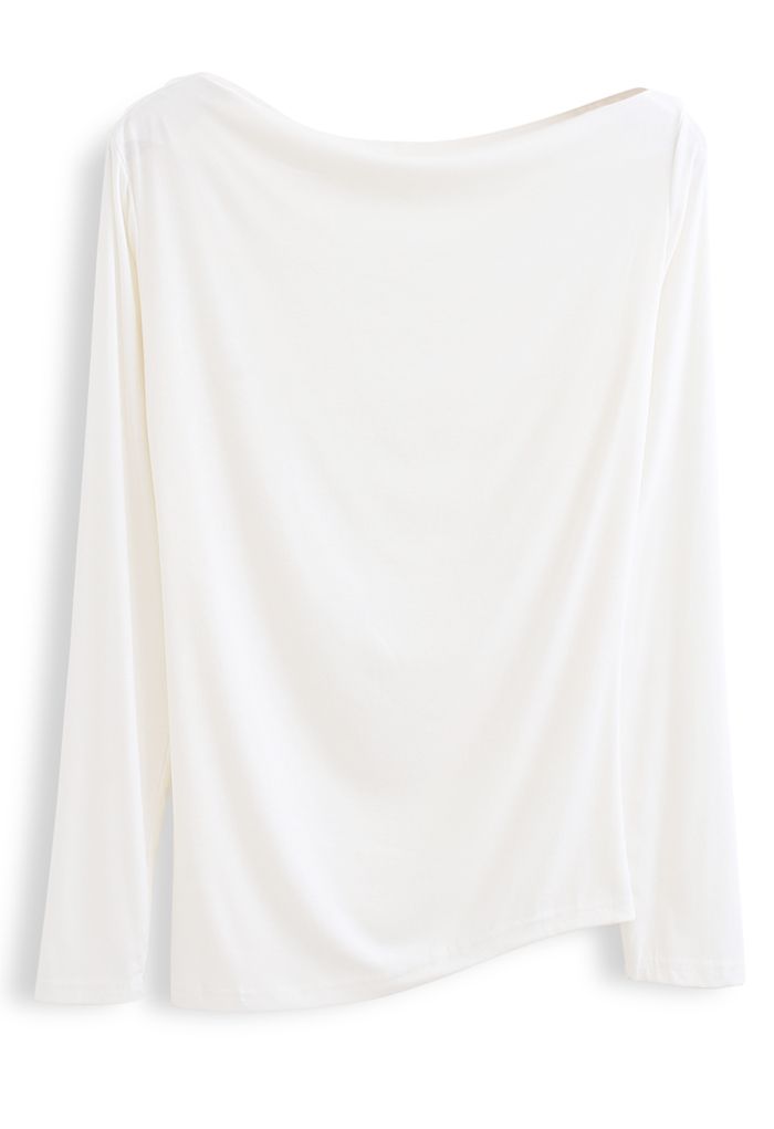 Top de manga larga con cuello drapeado en blanco