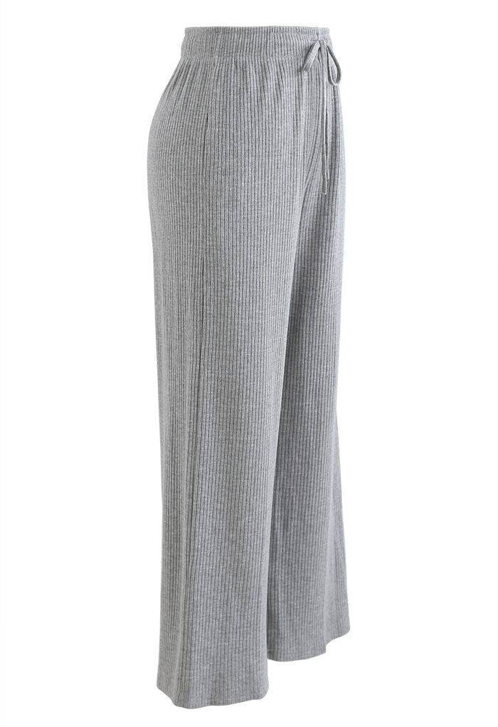 Pantalones cortos de punto de pierna ancha con cordón en gris