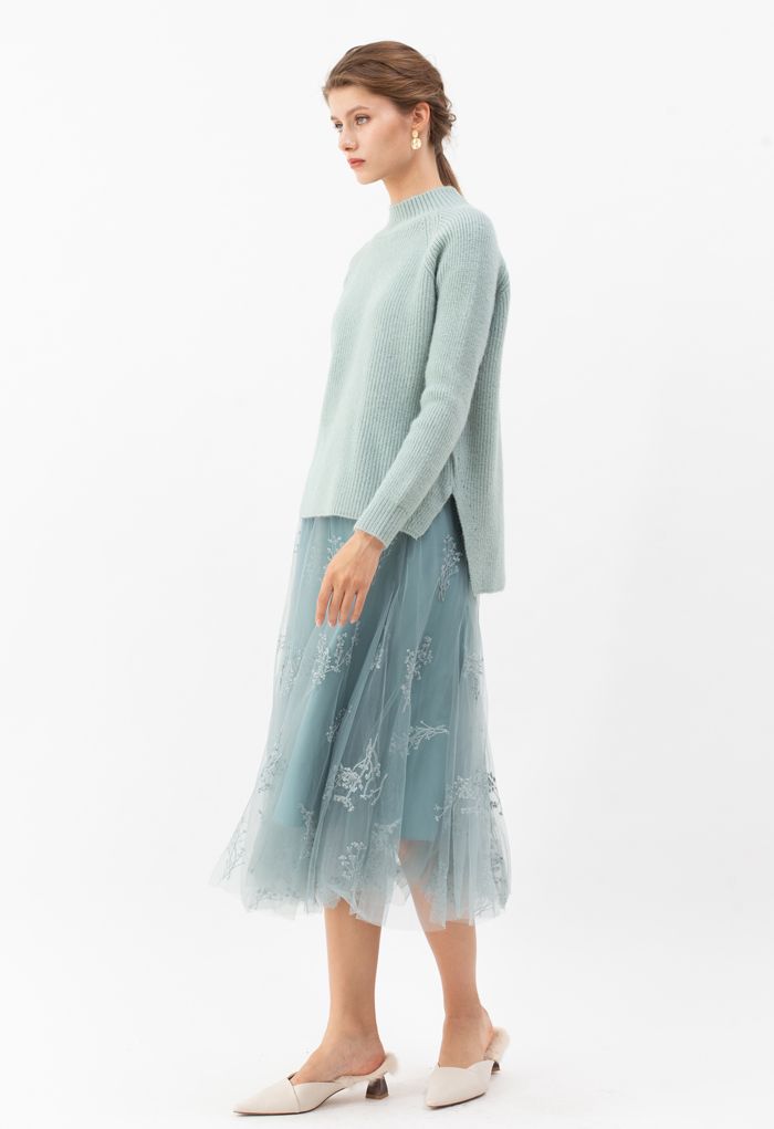 Falda midi de malla con bordado de lentejuelas en turquesa