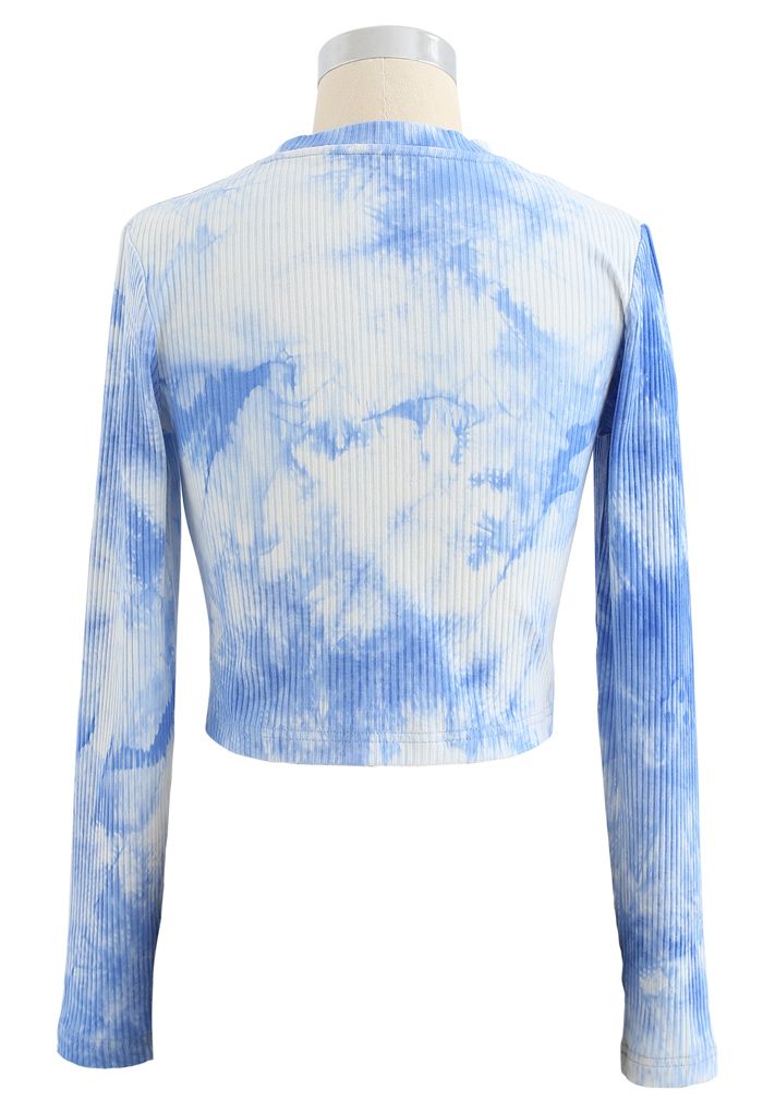 Top corto de manga larga de algodón con efecto tie dye azul