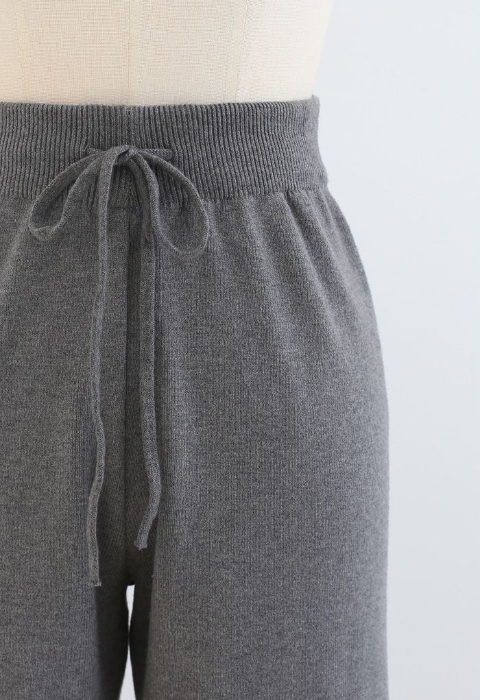 Pantalones de punto de pierna recta con cordón en la cintura en gris
