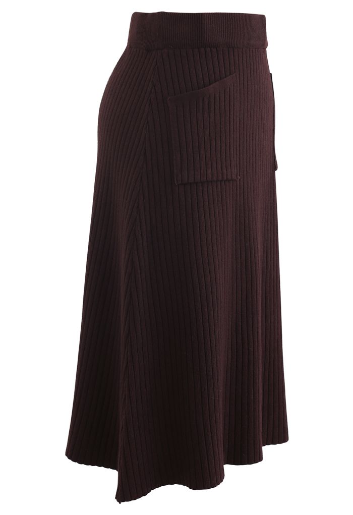 Falda de punto con dos bolsillos de parche en marrón