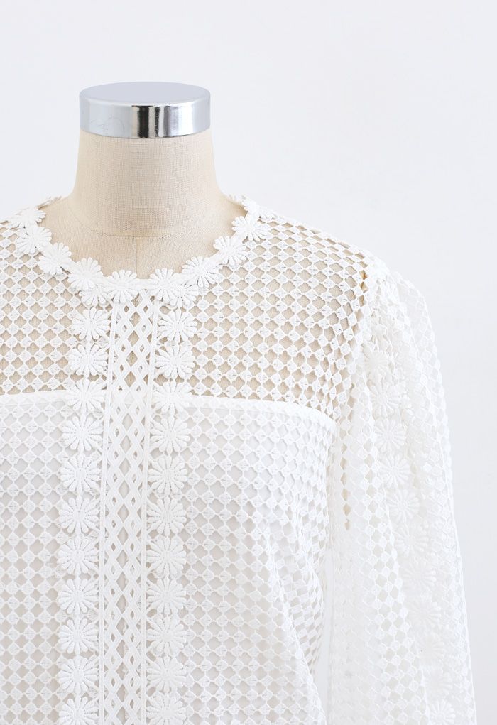 Top de manga larga de crochet completo en tono sólido en blanco