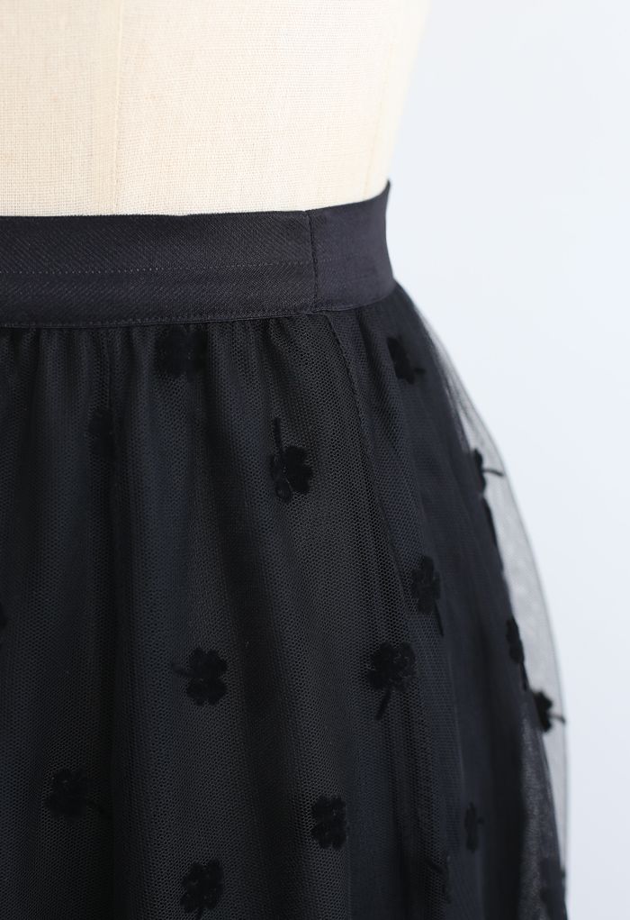 Falda midi de malla de doble capa en negro de 3D Clover