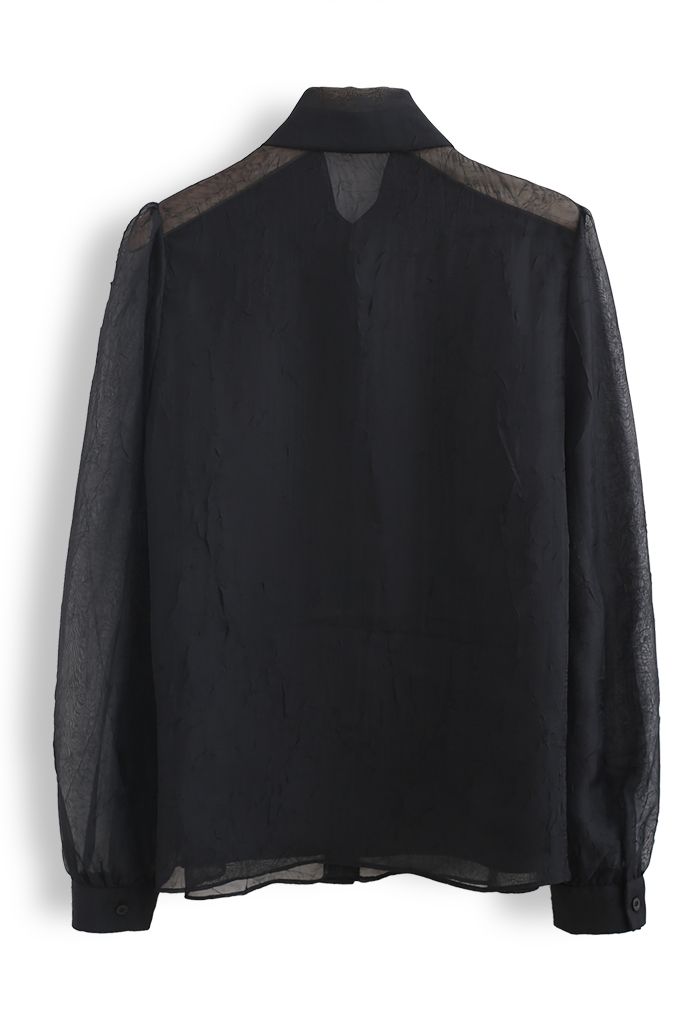 Camisa con botones y lazo transparente en negro