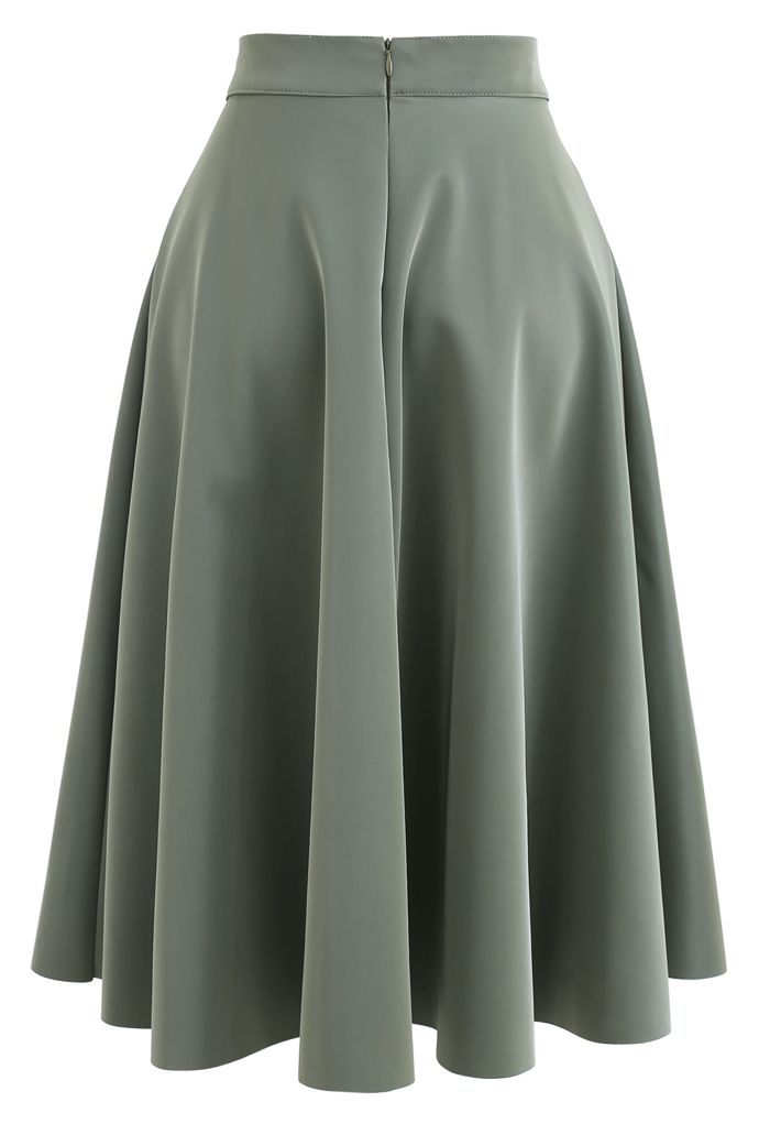 Elegante falda midi evasé de piel sintética en verde oliva