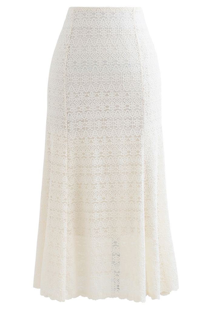 Falda color crema con dobladillo de volantes y encaje en zigzag de Floret