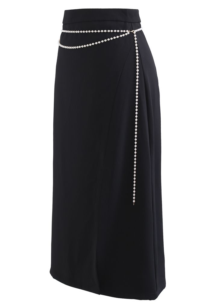 Falda midi con abertura delantera y cadena de perlas en negro