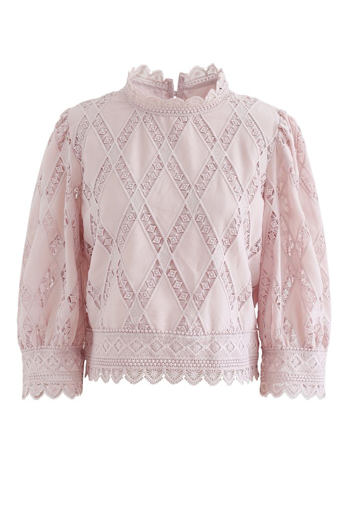 Top corto de crochet con mangas abullonadas en rosa polvoriento