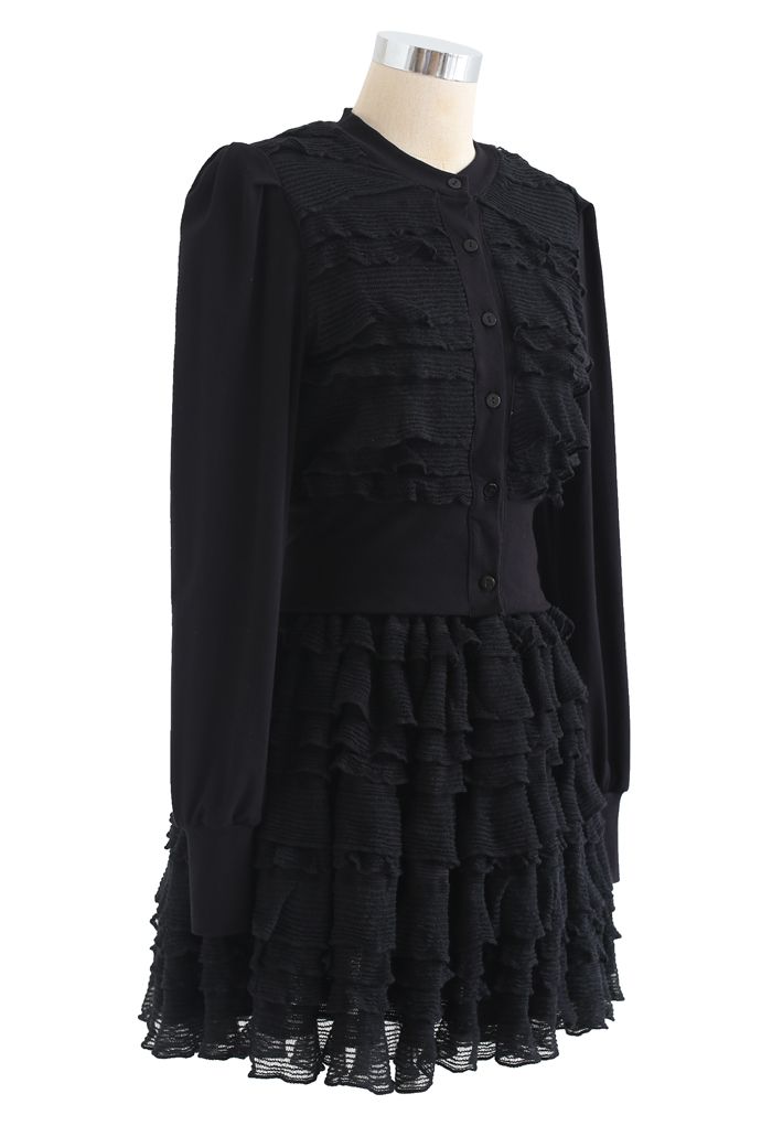 Conjunto de falda y cárdigan acolchado ondulado a capas en negro