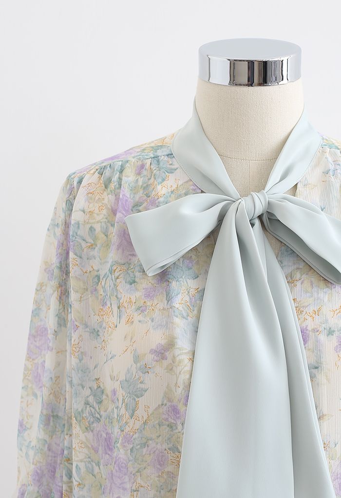 Camisa transparente con cuello anudado floral vintage en menta
