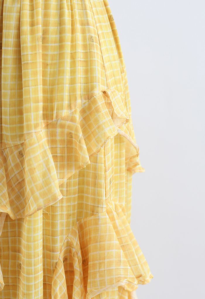 Falda larga de cuadros vichy decorada con volantes en amarillo