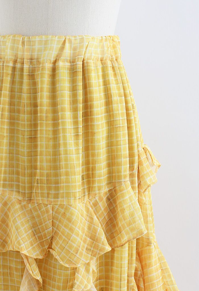 Falda larga de cuadros vichy decorada con volantes en amarillo