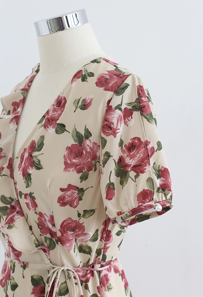 Vestido asimétrico cruzado con lazo y estampado de rosas retro