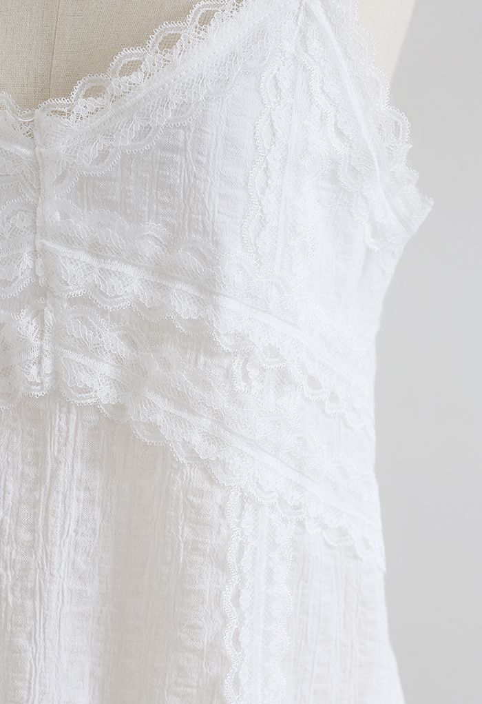 Camiseta sin mangas de mezcla de algodón con encaje en blanco