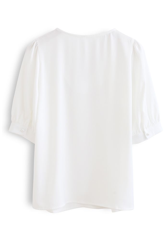 Camisa Satén Cuello Nacarado en Blanco
