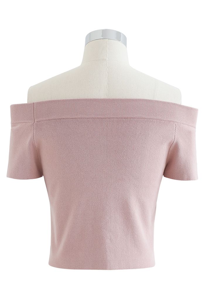Top corto de punto de manga corta con hombros descubiertos en rosa