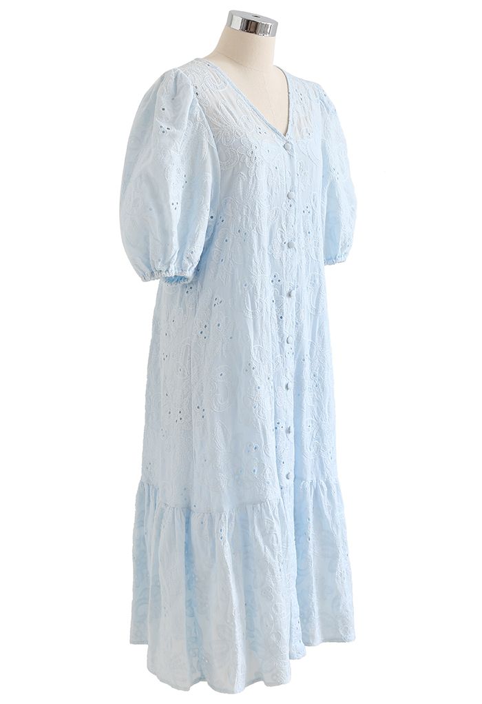 Vestido Dolly bordado con manga de burbuja y botones en azul
