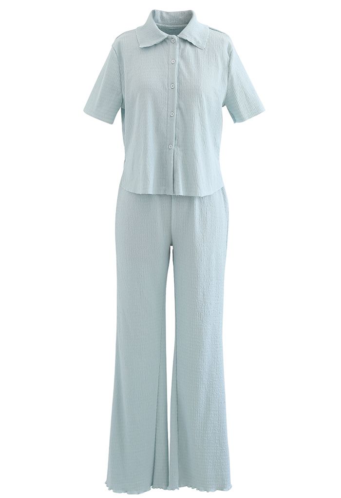 Conjunto de camisa de corte sin rematar con relieve y pantalón con dobladillo de lechuga en azul claro