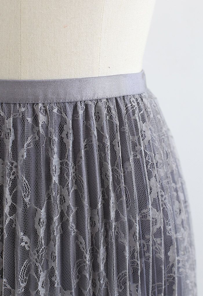 Falda midi plisada de encaje completo en gris