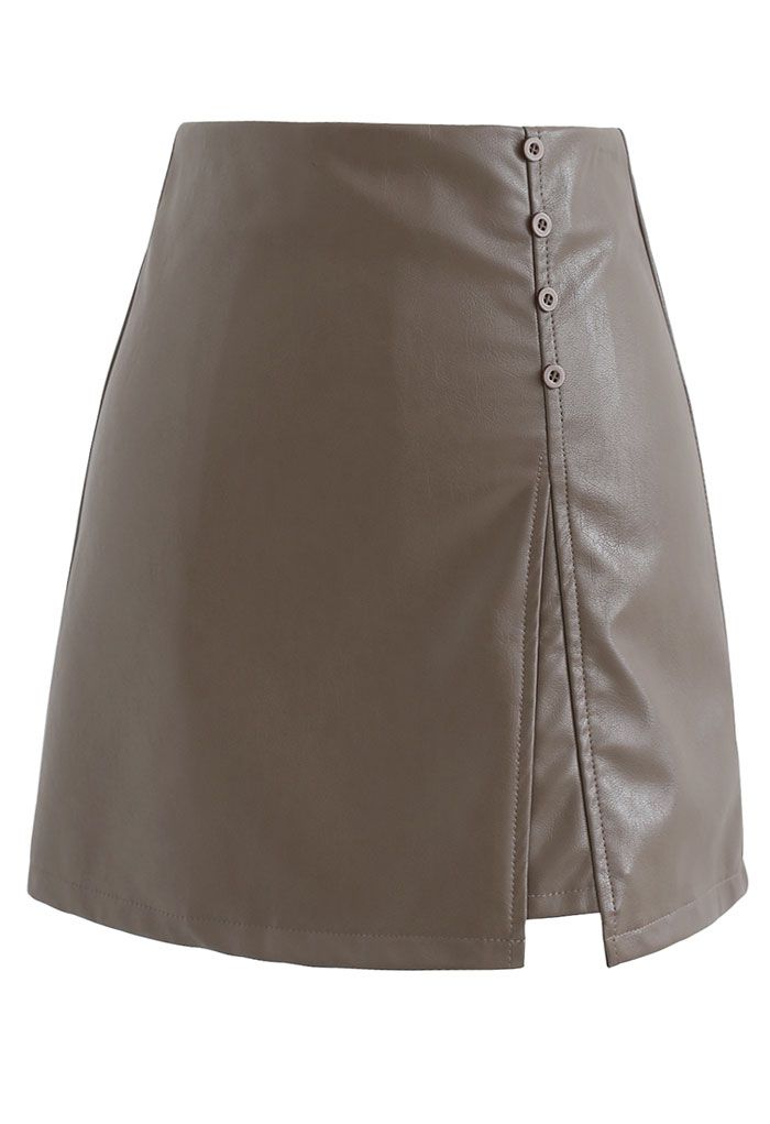 Falda de capullo de cuero sintético con ribete de botones pulidos en marrón
