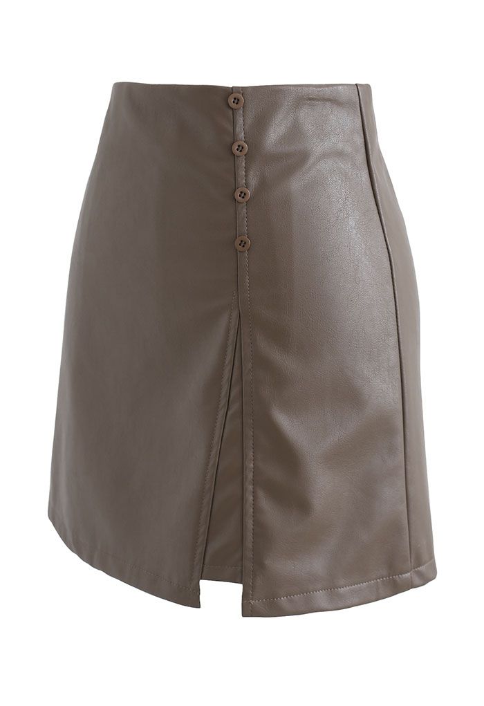 Falda de capullo de cuero sintético con ribete de botones pulidos en marrón