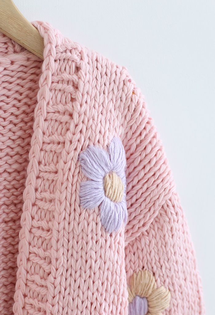 Cárdigan grueso tejido a mano de Stitch Flowers en rosa