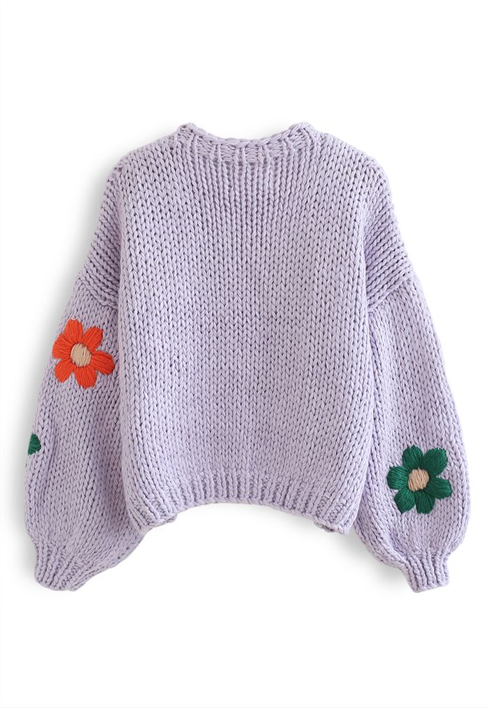 Cárdigan grueso tejido a mano Stitch Flowers en lila